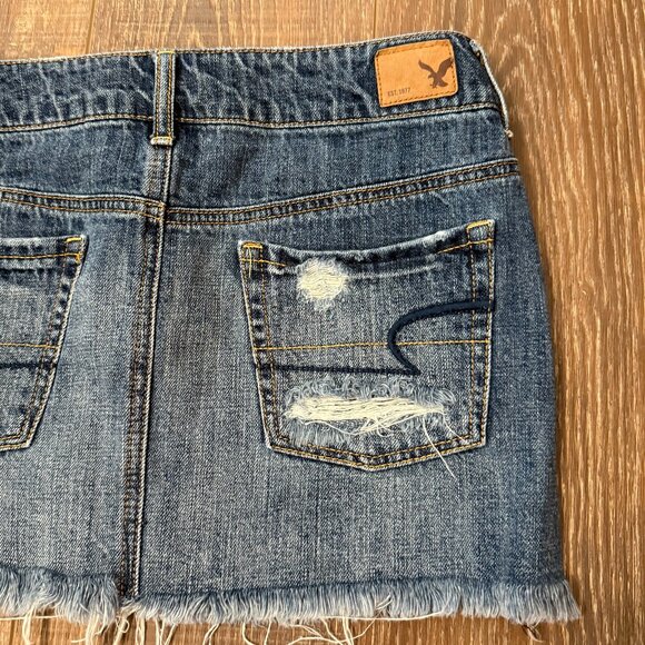 American Eagle Distressed Jean Skirt – Size 4 - Picture 5 of 12